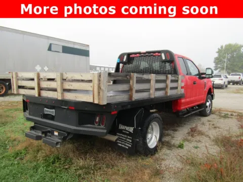 More photos of 2022 Ford F-350SD XLT at Pettijohn Auto Center, MO