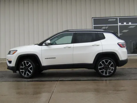 Photos of 2017 Jeep New Compass Limited for sale in Bethany, MO at Pettijohn Auto Center
