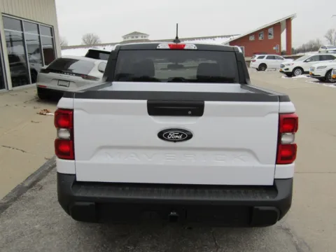 More photos of 2025 Ford Maverick XLT at Pettijohn Auto Center, MO