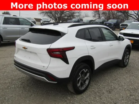 More photos of 2026 Chevrolet Trax LT at Pettijohn Auto Center, MO