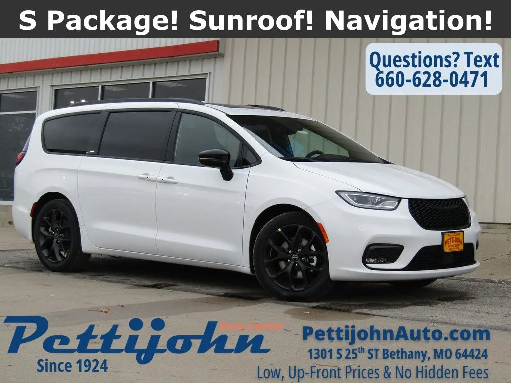 2026 Chrysler Pacifica Limited's photo