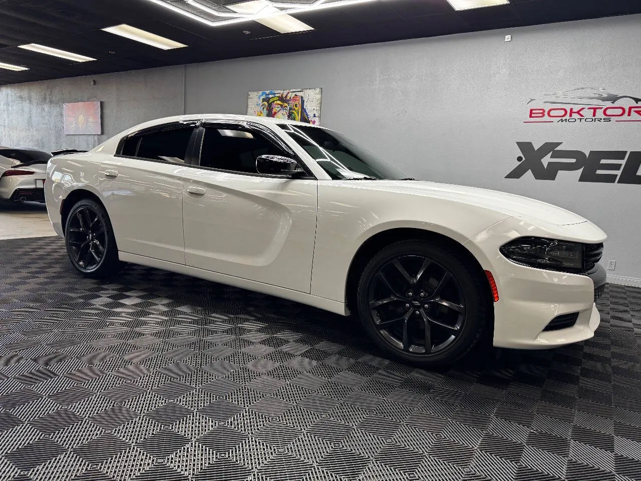 White 2019 Dodge Charger SXT 4dr Sedan for sale in Las Vegas, NV