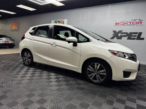 White 2015 Honda Fit EX 4dr Hatchback CVT for sale in Las Vegas, NV