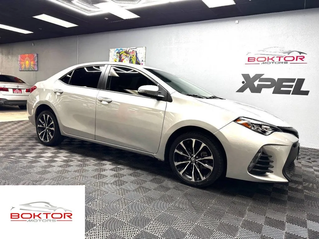 Silver 2019 Toyota Corolla SE for sale in Las Vegas, NV