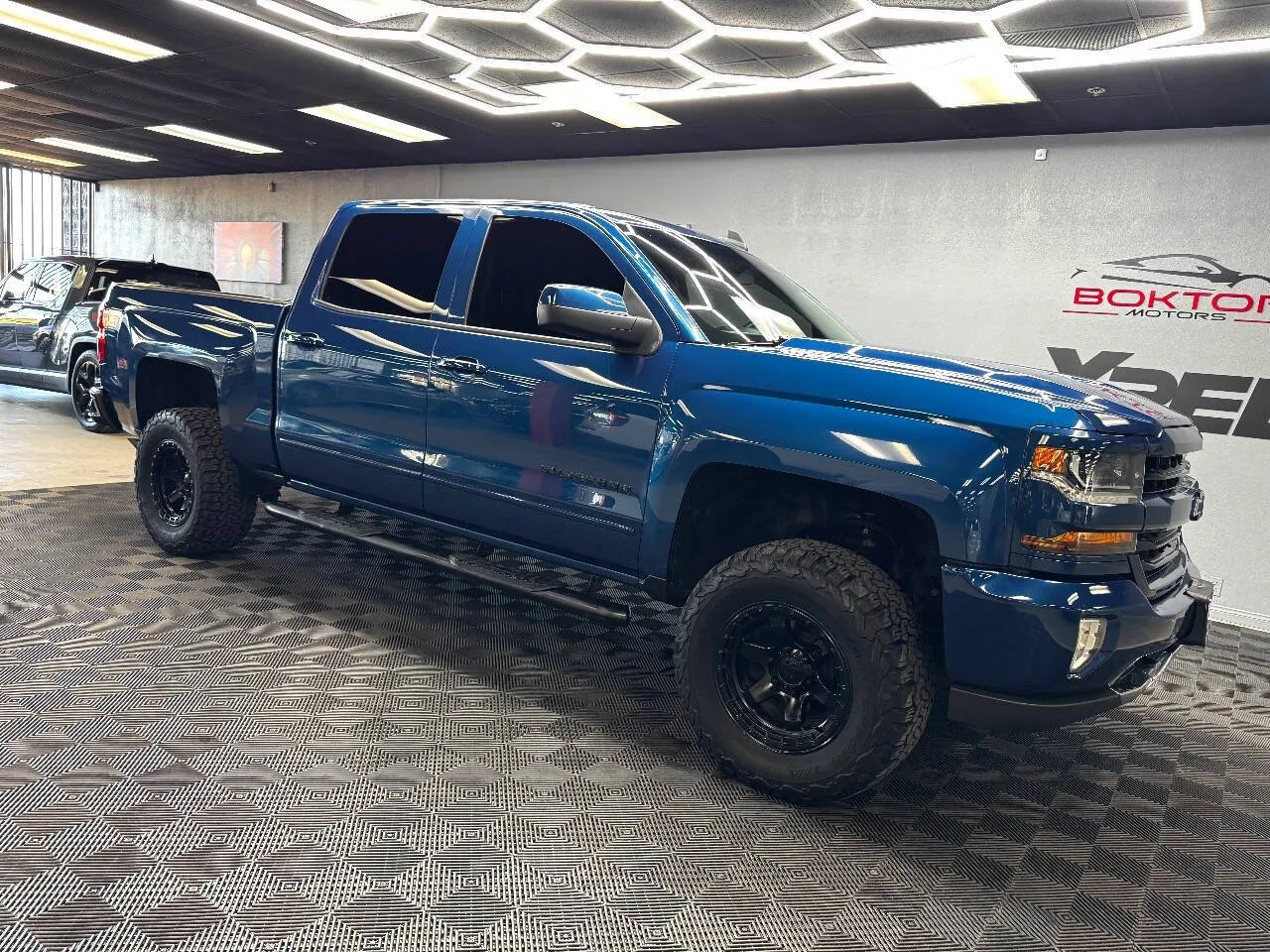 Blue 2018 Chevrolet Silverado 1500 LT 4x4 4dr Crew Cab 5.8 ft. SB for sale in Las Vegas, NV