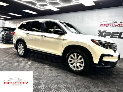 White 2019 Honda Pilot LX for sale in Las Vegas, NV