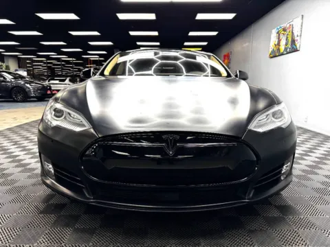 More photos of 2015 Tesla Model S 85D AWD 4dr Liftback at Boktor Motors, NV