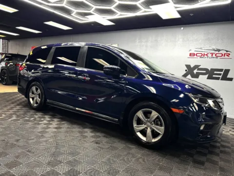 Blue 2018 Honda Odyssey EX L w/Navi w/RES 4dr Mini Van and RES for sale in Las Vegas, NV