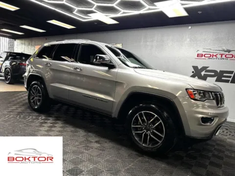 Silver 2020 Jeep Grand Cherokee Limited for sale in Las Vegas, NV