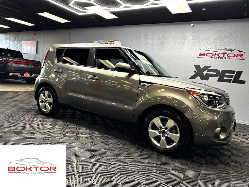 Gray 2018 Kia Soul for sale in Las Vegas, NV