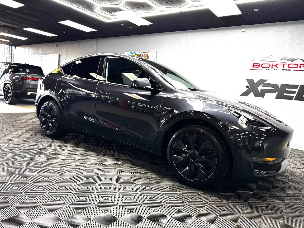 Gray 2024 Tesla Model Y Long Range 4dr Crossover for sale in Las Vegas, NV