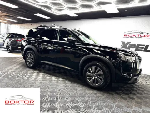 Black 2022 Nissan Pathfinder SV for sale in Las Vegas, NV