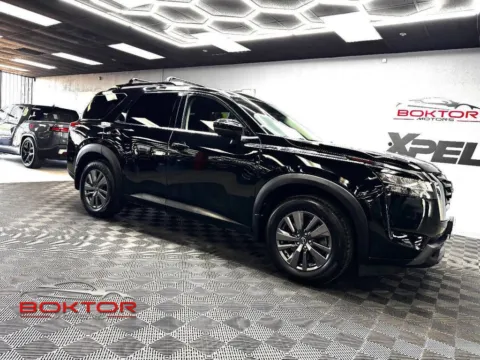 Black 2022 Nissan Pathfinder SV for sale in Las Vegas, NV