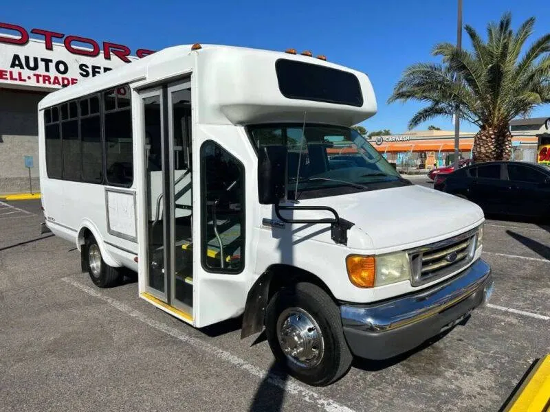 2006 Ford E-Series E 350 SD 2dr Commercial/Cutaway/ 138 176 in for sale in Las Vegas, NV