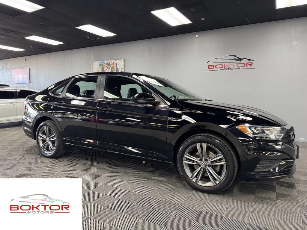 Black 2019 Volkswagen Jetta R-Line for sale in Las Vegas, NV