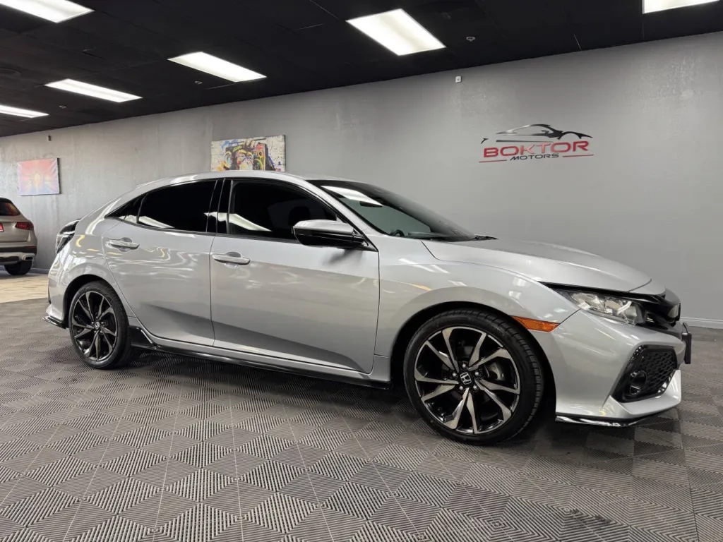 Elegant Used 2019 Honda Civic Hatchback Photosnull