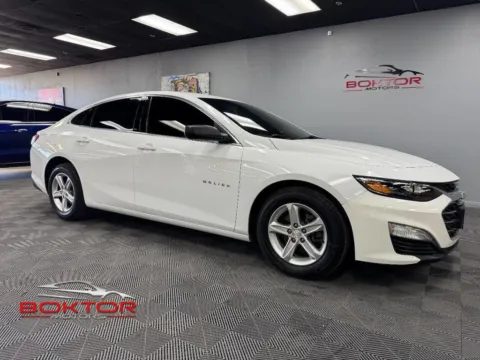 White 2019 Chevrolet Malibu LS for sale in Las Vegas, NV