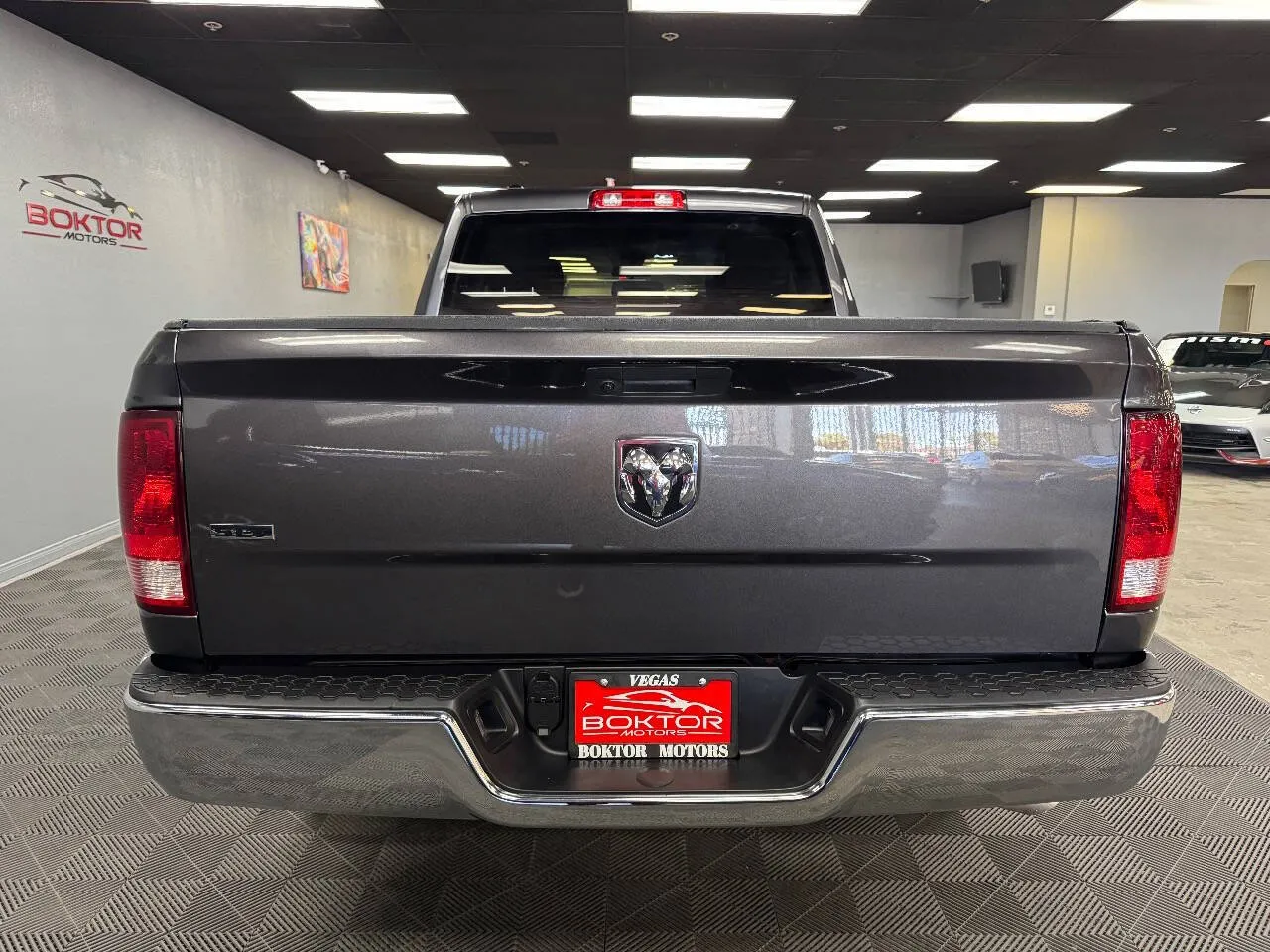 2024 Ram 1500 Classic SLT photo 4