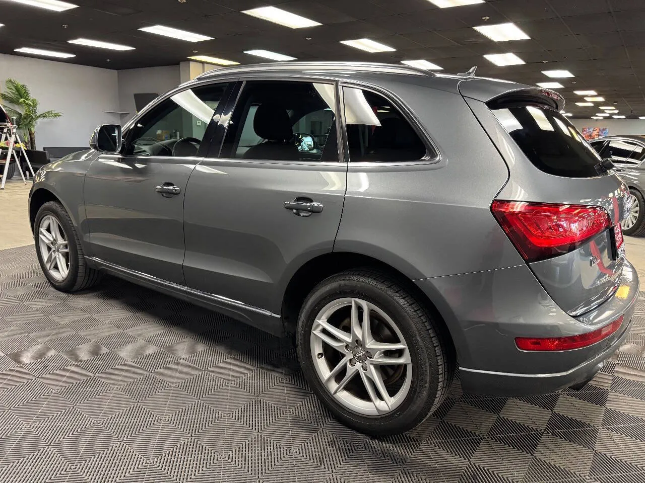 2015 Audi Q5 2.0T Premium photo 2