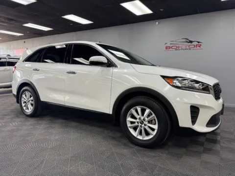 White 2019 Kia Sorento LX 4dr SUV for sale in Las Vegas, NV