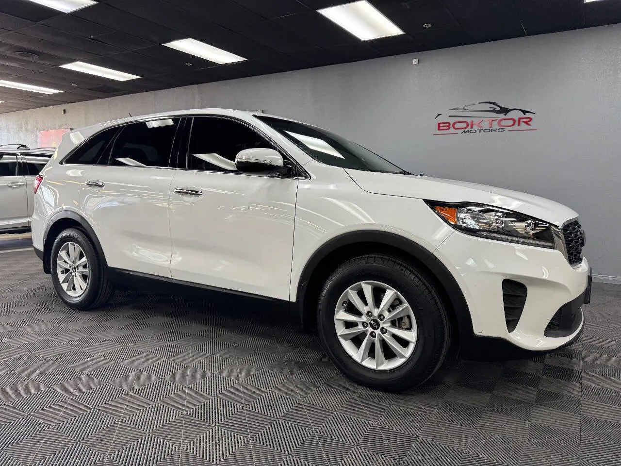 White 2019 Kia Sorento LX 4dr SUV for sale in Las Vegas, NV