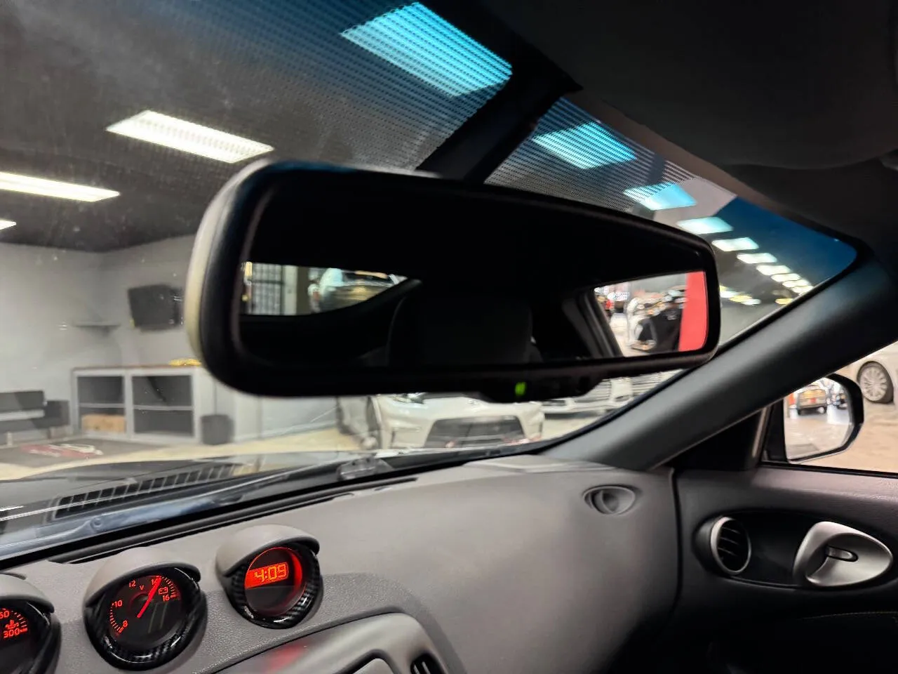 2019 Nissan 370Z Base photo 10
