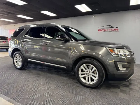 Gray 2017 Ford Explorer XLT 4dr SUV for sale in Las Vegas, NV