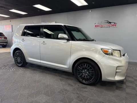 Silver 2011 Scion xB Base 4dr Wagon 4A for sale in Las Vegas, NV