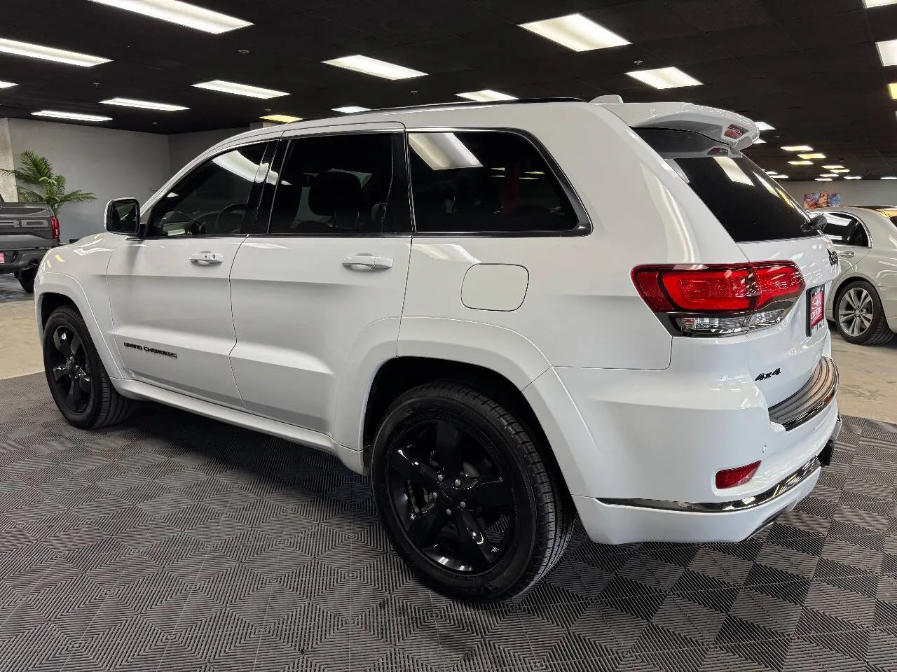 2016 Jeep Grand Cherokee High Altitude photo 4