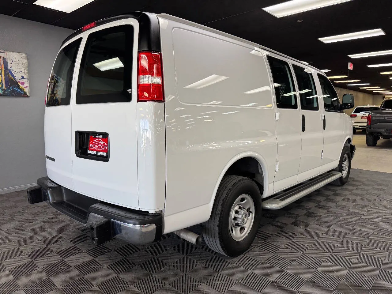 2023 Chevrolet Express Cargo 2500 Van photo 30