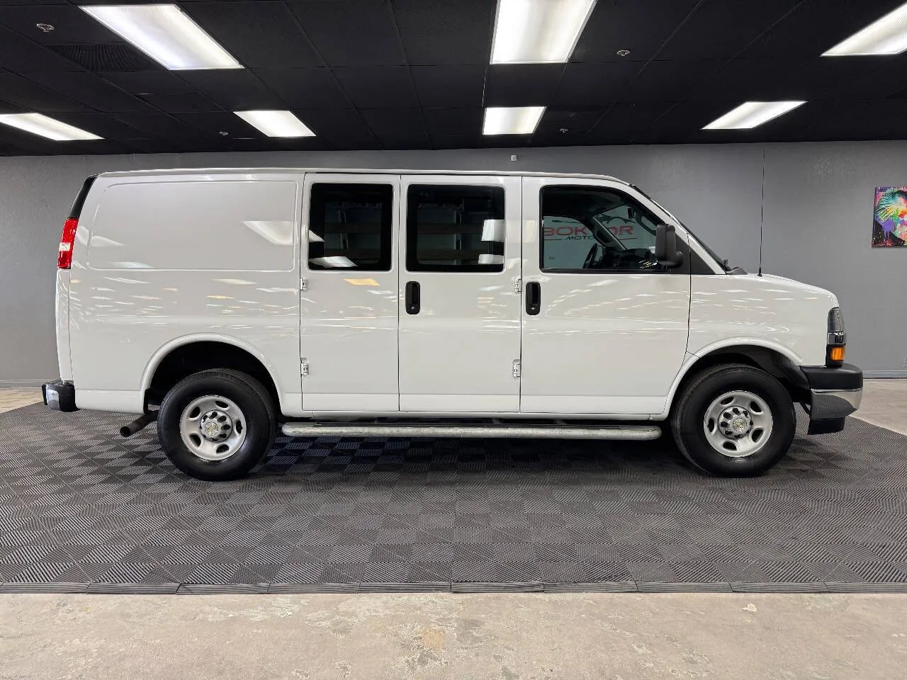 2023 Chevrolet Express Cargo 2500 Van photo 31