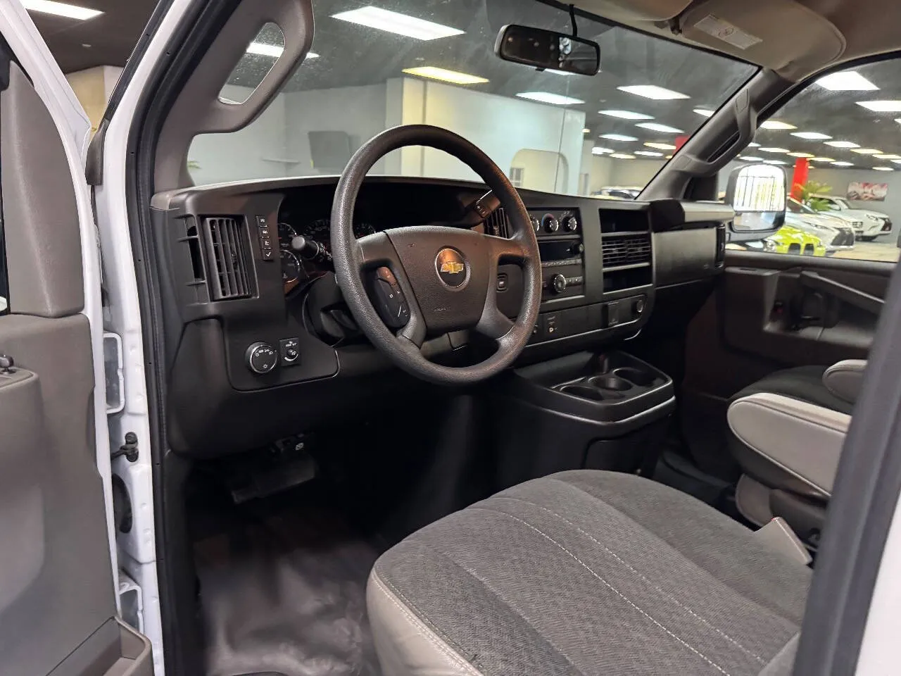 2023 Chevrolet Express Cargo 2500 Van photo 24