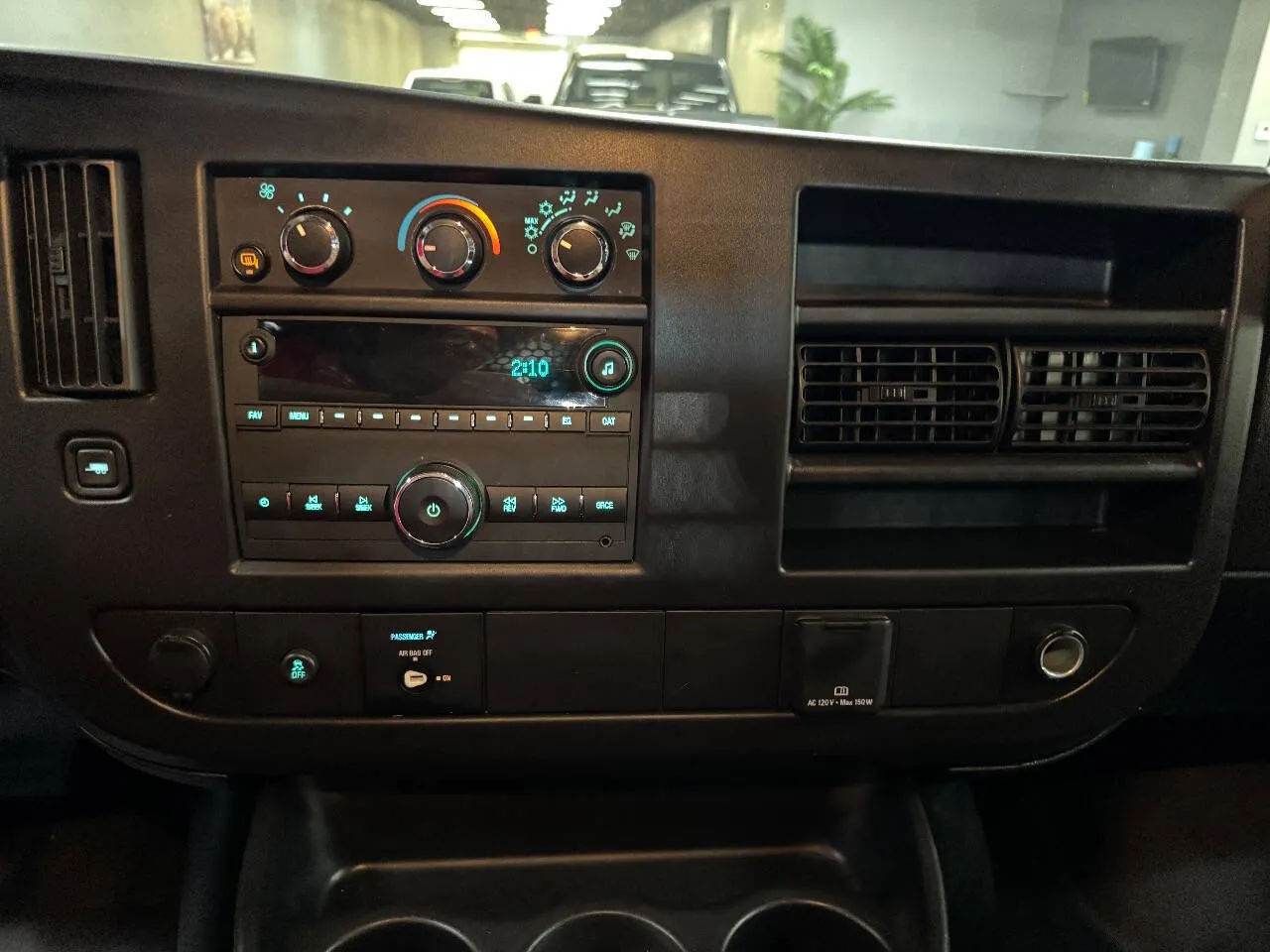 2023 Chevrolet Express Cargo 2500 Van photo 8
