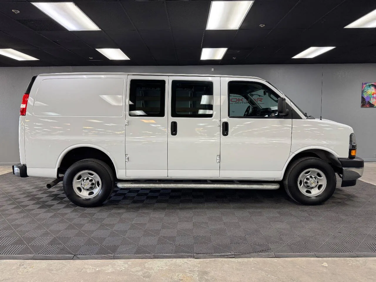 2023 Chevrolet Express Cargo 2500 Van photo 18