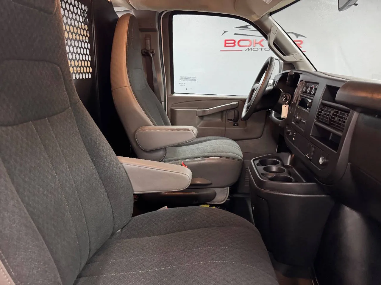 2023 Chevrolet Express Cargo 2500 Van photo 38