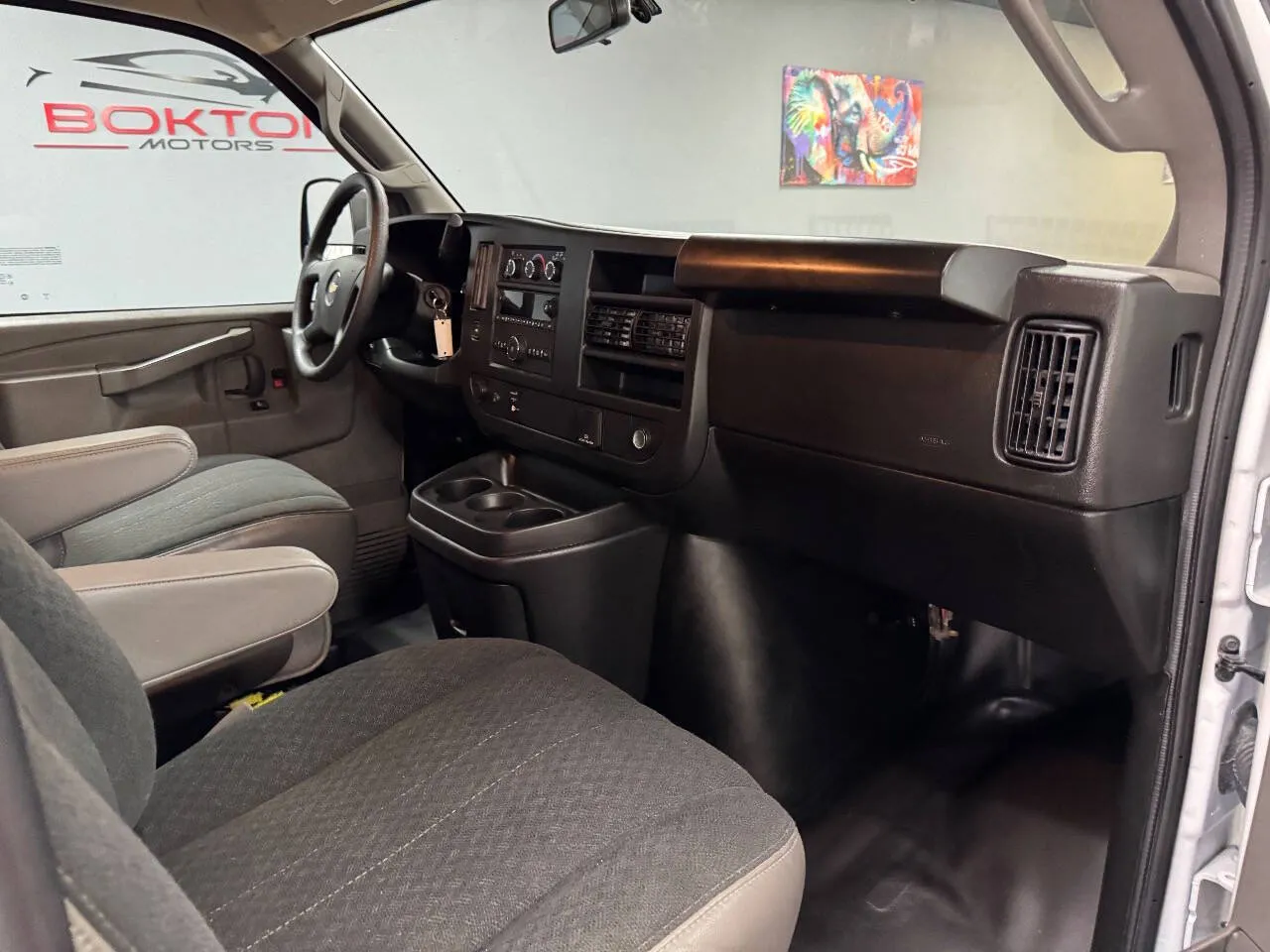 2023 Chevrolet Express Cargo 2500 Van photo 13