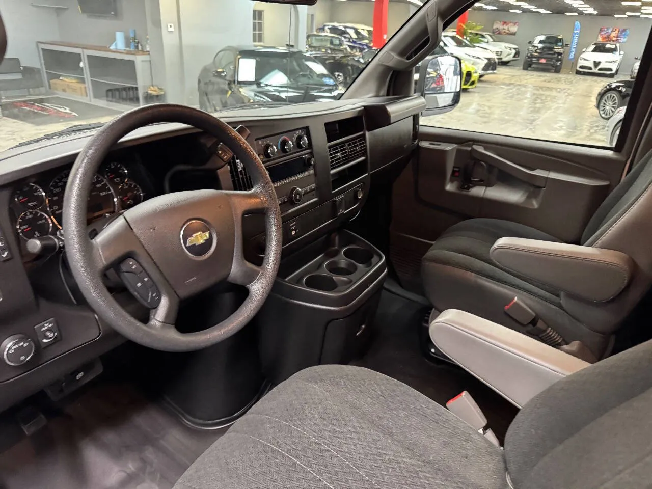 2023 Chevrolet Express Cargo 2500 Van photo 36