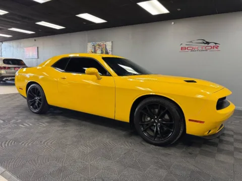 Yellow 2018 Dodge Challenger SXT Plus 2dr Coupe for sale in Las Vegas, NV