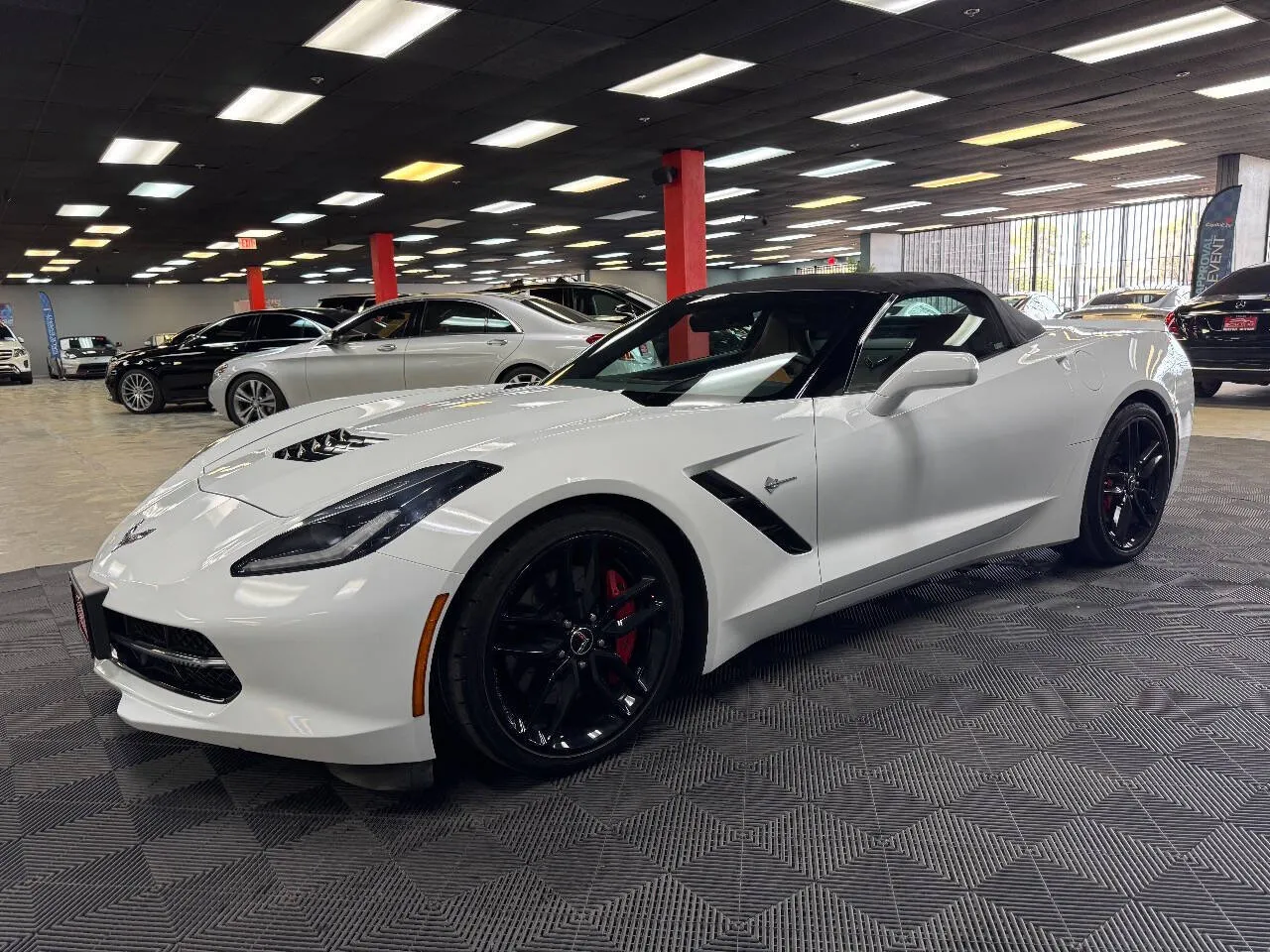 2014 Chevrolet Corvette Stingray Z51 Convertible 3LT photo 3