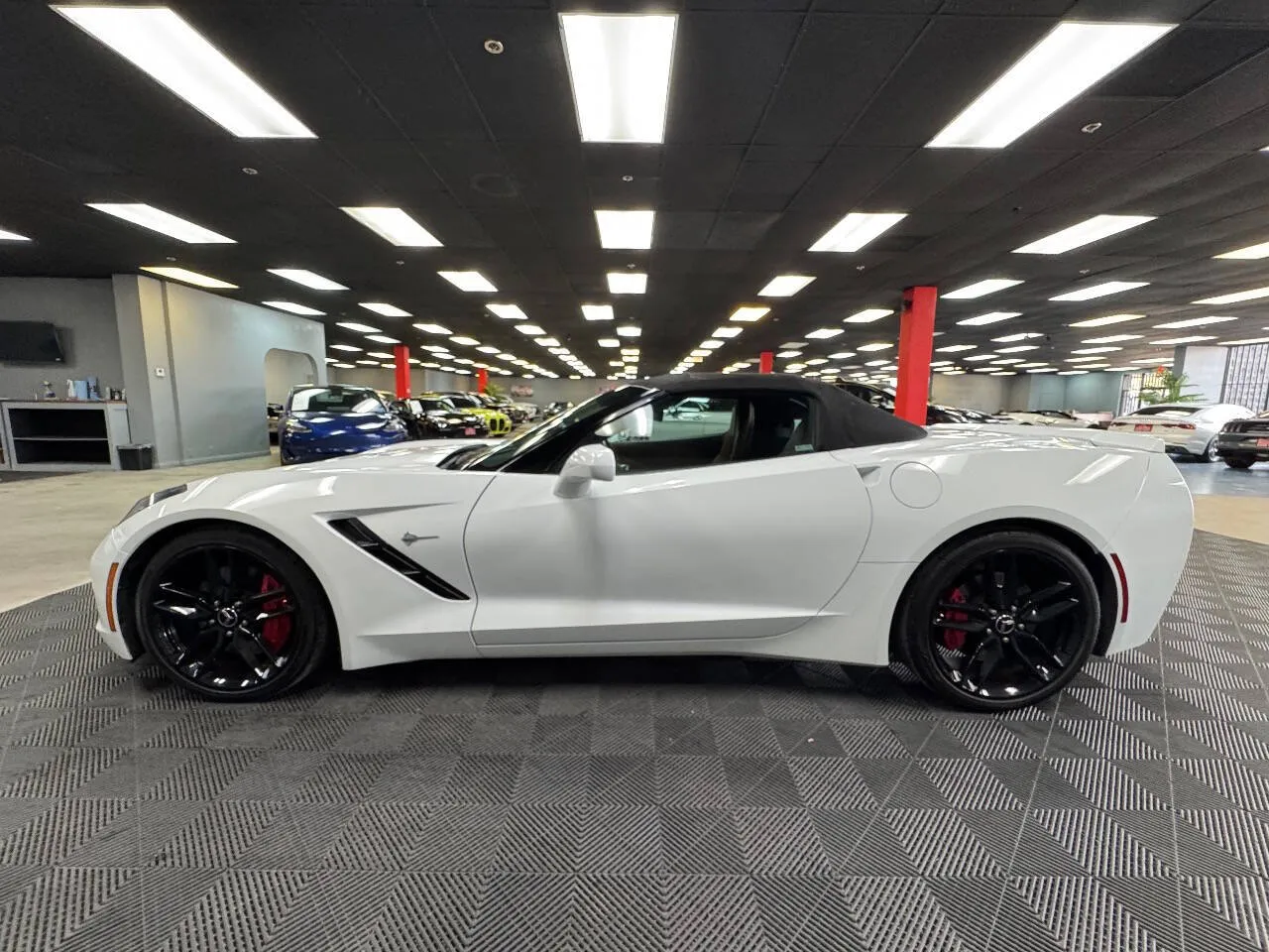 2014 Chevrolet Corvette Stingray Z51 Convertible 3LT photo 21
