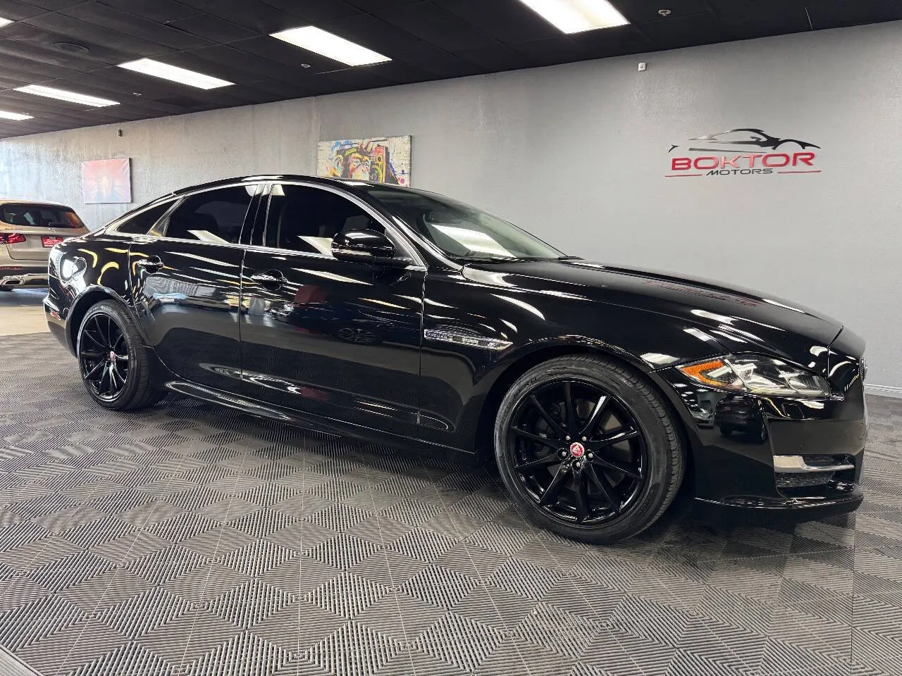 Black 2016 Jaguar XJ R Sport 4dr Sedan for sale in Las Vegas, NV