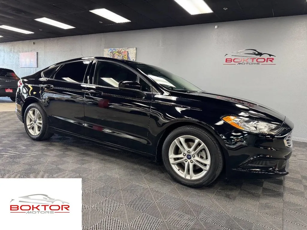 Black 2018 Ford Fusion SE for sale in Las Vegas, NV