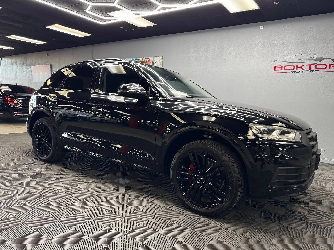 Black 2018 Audi Q5 2.0T quattro Premium Plus AWD 4dr SUV for sale in Las Vegas, NV