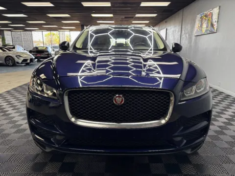 More photos of 2017 Jaguar F-PACE 35t Prestige AWD 4dr SUV at Boktor Motors, NV