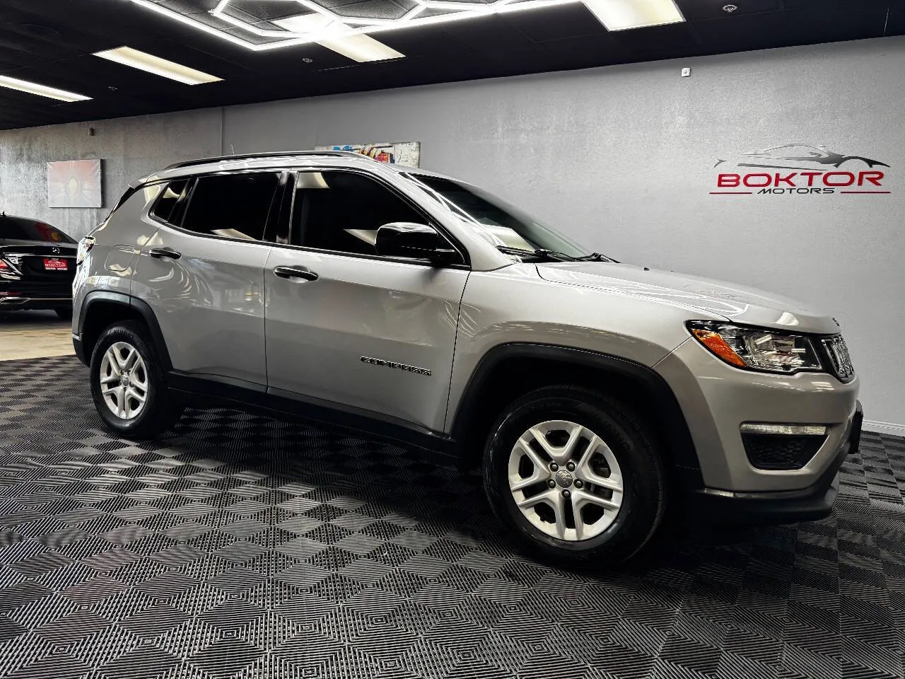 Silver 2018 Jeep Compass Sport 4dr SUV for sale in Las Vegas, NV