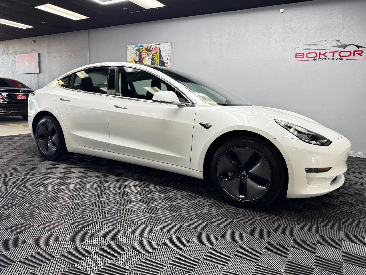 White 2019 Tesla Model 3 Standard Range Plus 4dr Fastback for sale in Las Vegas, NV