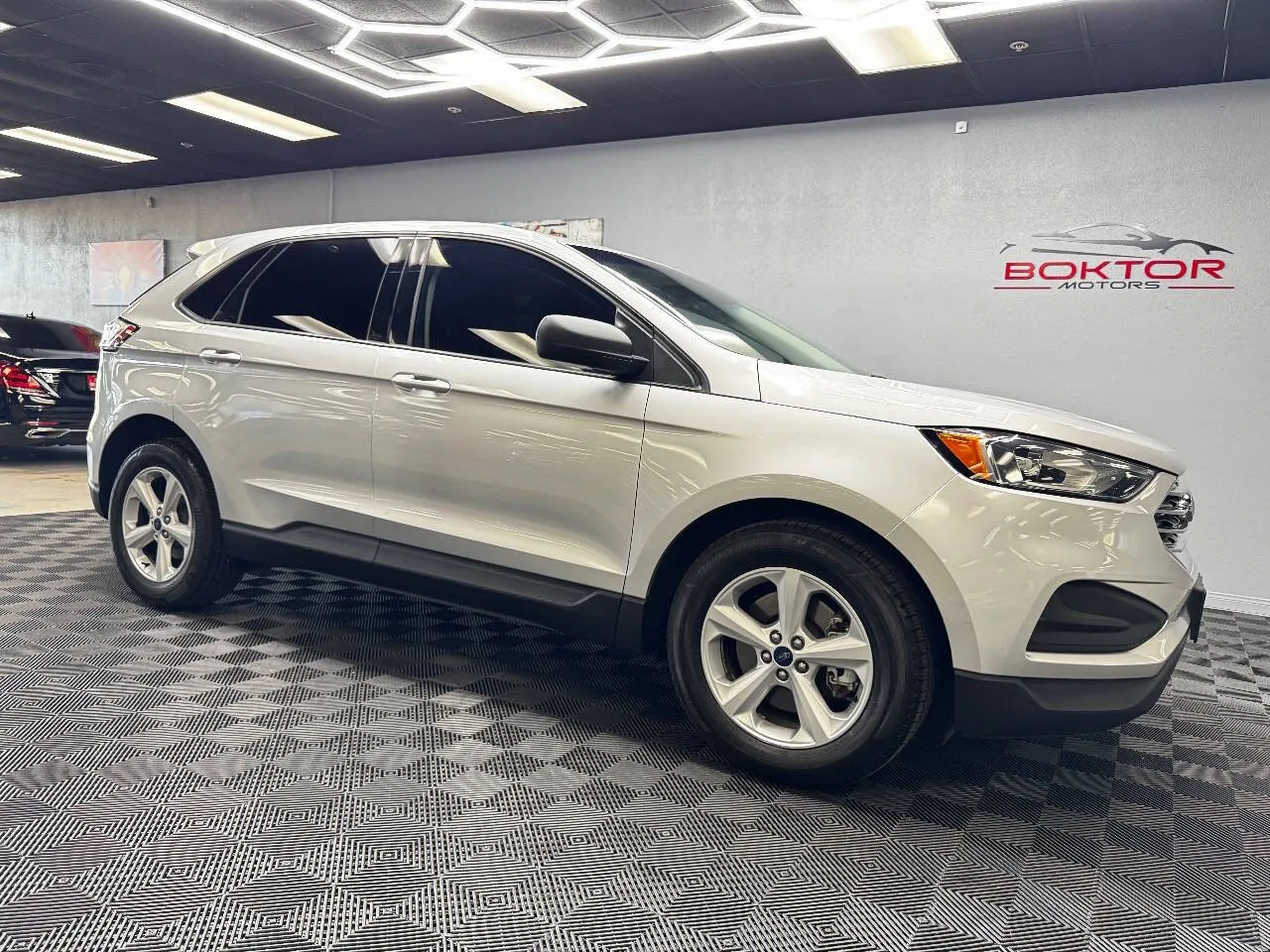 Silver 2019 Ford Edge SE AWD 4dr Crossover for sale in Las Vegas, NV