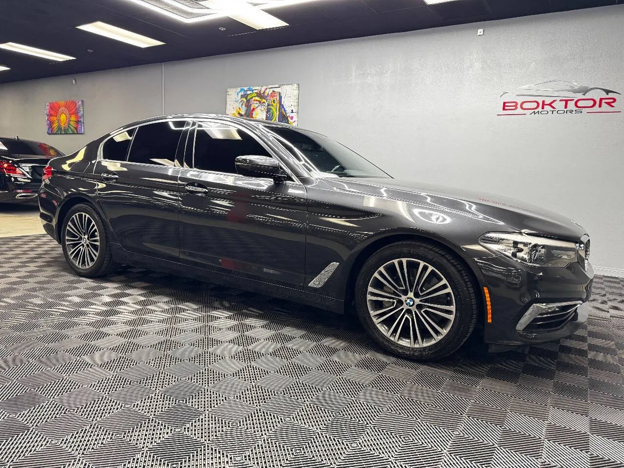Gray 2018 BMW 5 Series 530i 4dr Sedan for sale in Las Vegas, NV