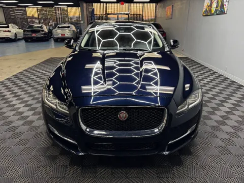 More photos of 2016 Jaguar XJ R Sport AWD 4dr Sedan at Boktor Motors, NV