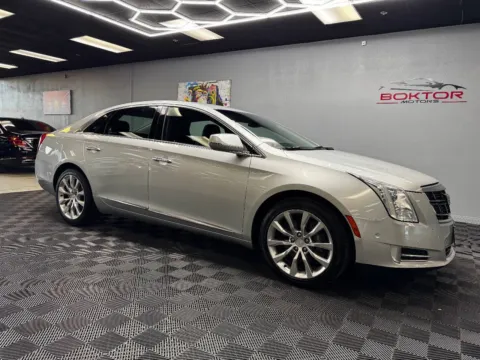Silver 2017 Cadillac XTS Luxury 4dr Sedan for sale in Las Vegas, NV